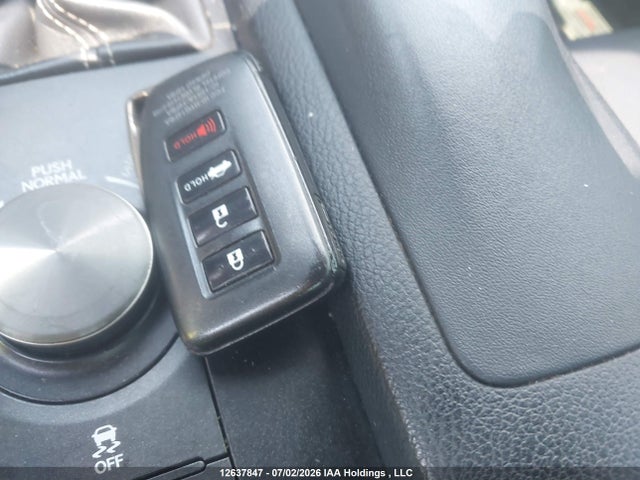 Lexus IS 350 2016 JTHCE1D25G5010888 Image 11