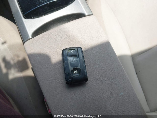 2005 Toyota Prius მანქანა იყიდება აუქციონზე, vin: JTDKB20U757019547, აუქციონის ნომერი: 12637854
