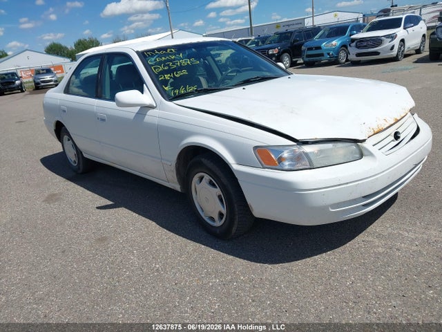 12637875 :رقم المزاد ، JT2BG22K1X0284658 vin ، 1999 Toyota Camry Le/xle مزاد بيع