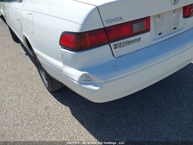 1999 Toyota Camry Le/xle მანქანა იყიდება აუქციონზე, vin: JT2BG22K1X0284658, აუქციონის ნომერი: 12637875