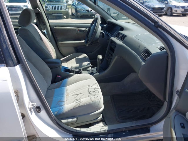 1999 Toyota Camry Le/xle მანქანა იყიდება აუქციონზე, vin: JT2BG22K1X0284658, აუქციონის ნომერი: 12637875
