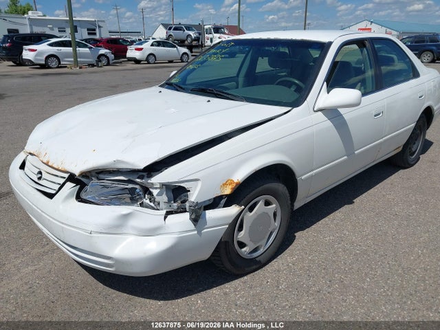 1999 Toyota Camry Le/xle მანქანა იყიდება აუქციონზე, vin: JT2BG22K1X0284658, აუქციონის ნომერი: 12637875