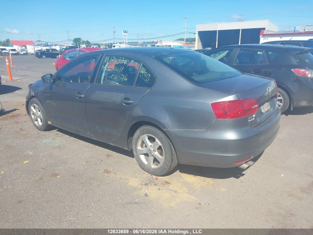 2013 Volkswagen Jetta 2.0l Trendline/2.0l Trendline+ მანქანა იყიდება აუქციონზე, vin: 3VW2K7AJ1DM430011, აუქციონის ნომერი: 12633659
