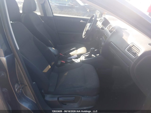 2013 Volkswagen Jetta 2.0l Trendline/2.0l Trendline+ მანქანა იყიდება აუქციონზე, vin: 3VW2K7AJ1DM430011, აუქციონის ნომერი: 12633659