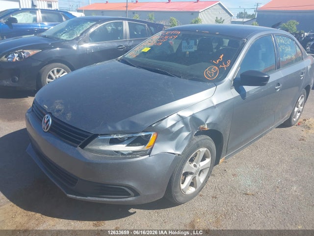 2013 Volkswagen Jetta 2.0l Trendline/2.0l Trendline+ მანქანა იყიდება აუქციონზე, vin: 3VW2K7AJ1DM430011, აუქციონის ნომერი: 12633659