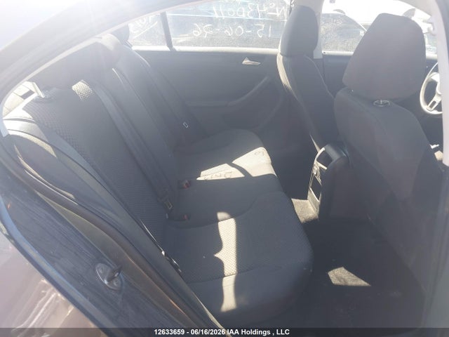 2013 Volkswagen Jetta 2.0l Trendline/2.0l Trendline+ მანქანა იყიდება აუქციონზე, vin: 3VW2K7AJ1DM430011, აუქციონის ნომერი: 12633659