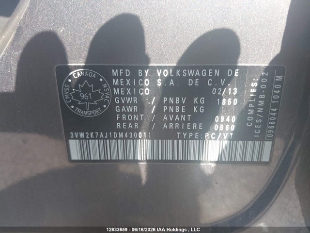 2013 Volkswagen Jetta 2.0l Trendline/2.0l Trendline+ მანქანა იყიდება აუქციონზე, vin: 3VW2K7AJ1DM430011, აუქციონის ნომერი: 12633659