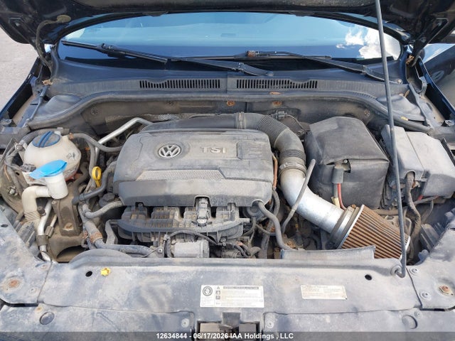 2015 Volkswagen Jetta 1.8 Tsi Comfortline/1.8 Tsi Trendline+ მანქანა იყიდება აუქციონზე, vin: 3VWD07AJ0FM232750, აუქციონის ნომერი: 12634844