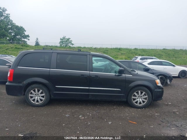 2014 Chrysler Town & Country Touring მანქანა იყიდება აუქციონზე, vin: 2C4RC1BG1ER219173, აუქციონის ნომერი: 12637924