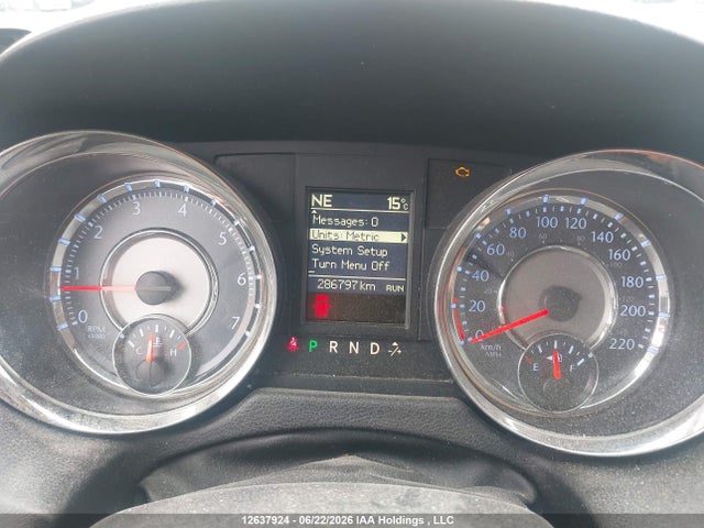 2014 Chrysler Town & Country Touring მანქანა იყიდება აუქციონზე, vin: 2C4RC1BG1ER219173, აუქციონის ნომერი: 12637924