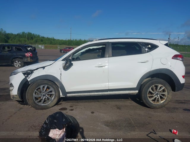 12637941 :رقم المزاد ، KM8J3CA48JU726998 vin ، 2018 Hyundai Tucson Se 2.0l مزاد بيع