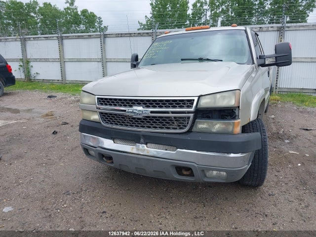 Aukcja sprzedaży 2005 Chevrolet Silverado K2500 Heavy Duty, vin: 1GCHK23245F804747, numer aukcji: 12637942