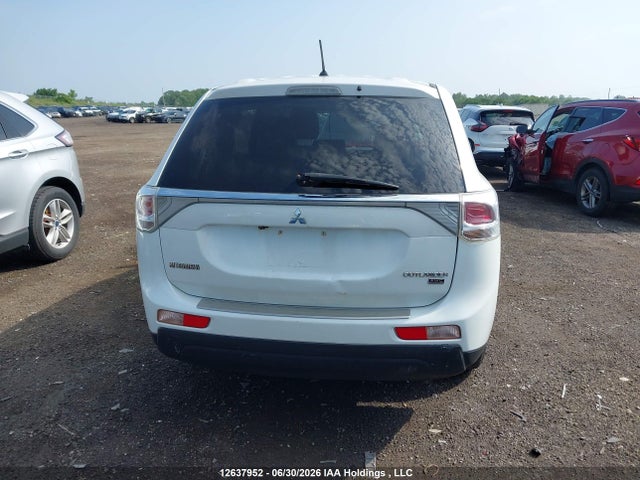 JA4AZ2A37EZ606763 Mitsubishi Outlander Es