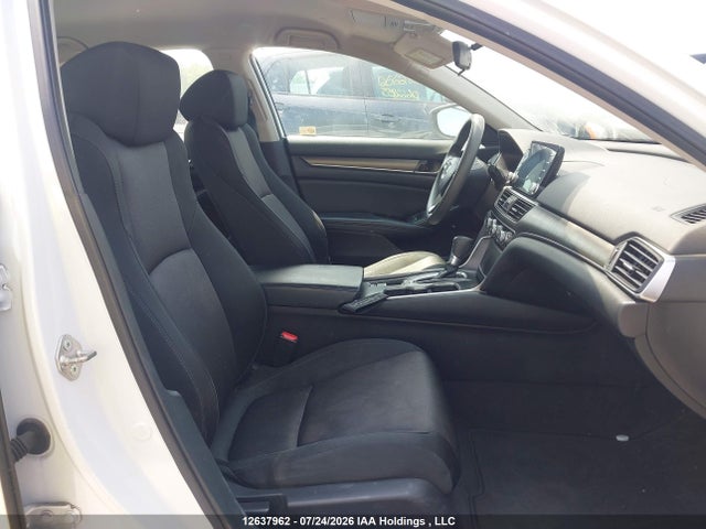 1HGCV1F17JA810808 Honda ACCORD LX