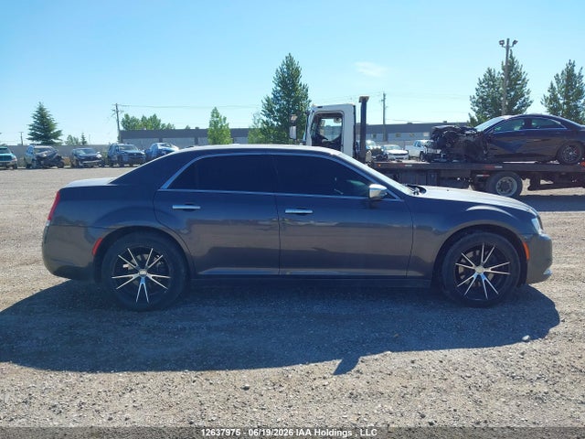 2C3CCASG4GH157030 Chrysler 300c Platinum