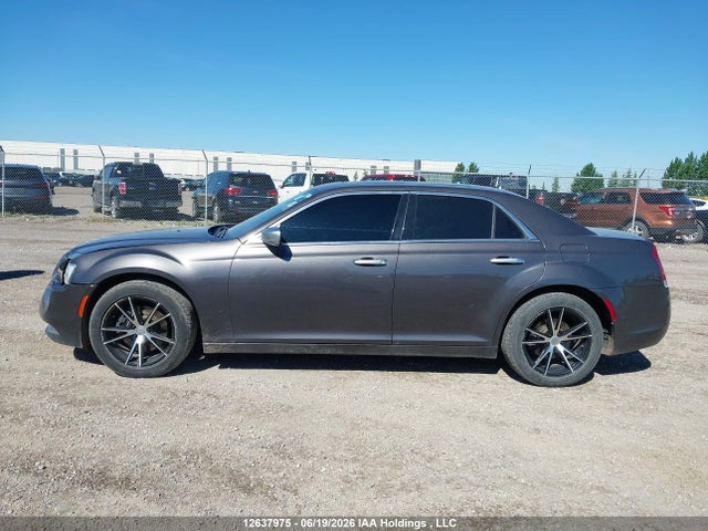 2C3CCASG4GH157030 Chrysler 300c Platinum