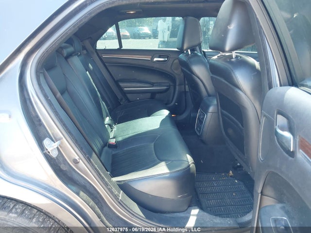 2C3CCASG4GH157030 Chrysler 300c Platinum