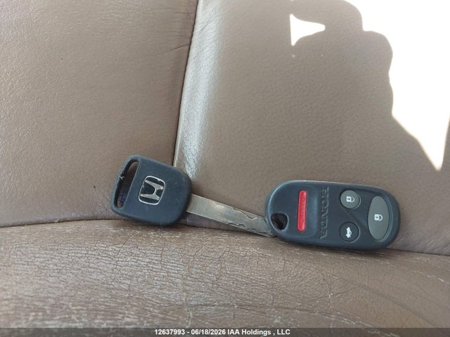 12637993 :رقم المزاد ، JHLRD78983C804401 vin ، 2003 Honda Cr-v Ex مزاد بيع