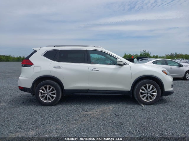 Продажа на аукционе авто 2017 Nissan Rogue S/sl Platinum/sv, vin: 5N1AT2MV1HC862386, номер лота: 12638031