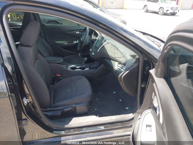 Chevrolet Malibu 2018 1G1ZB5ST9JF113071 Image 5