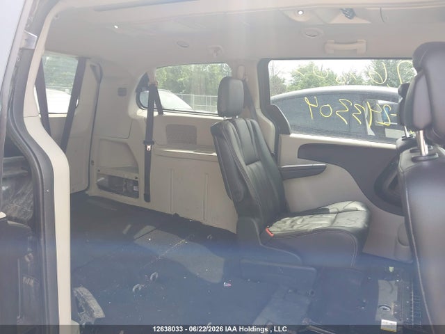 Dodge Grand Caravan Crew 2018 2C4RDGDG1JR243304 Image 8