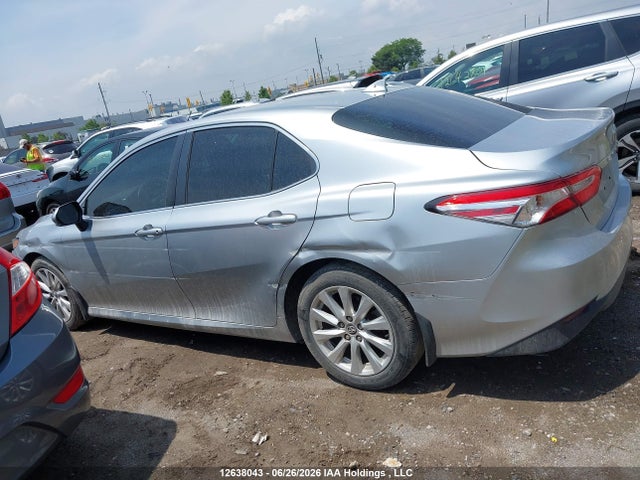 4T1B11HK6JU018221 Toyota CAMRY LE