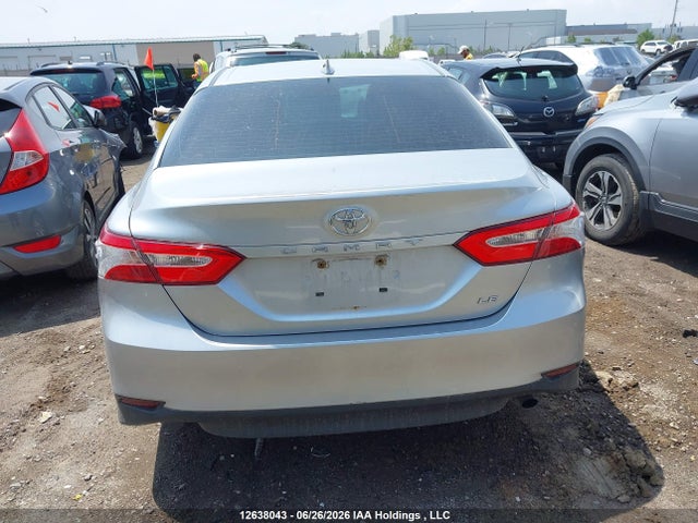 4T1B11HK6JU018221 Toyota CAMRY LE