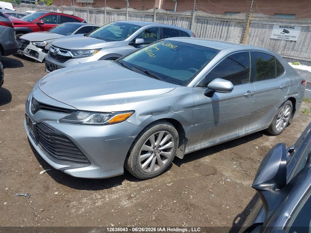 4T1B11HK6JU018221 Toyota CAMRY LE
