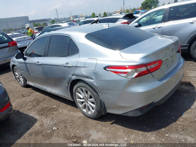 4T1B11HK6JU018221 Toyota CAMRY LE