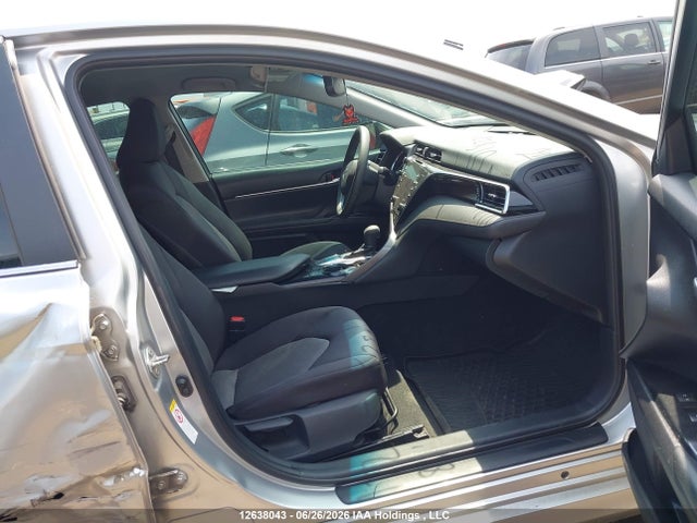 4T1B11HK6JU018221 Toyota CAMRY LE