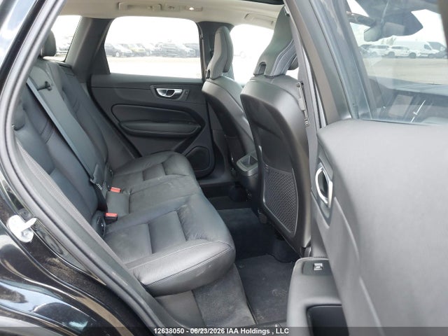 Volvo XC60 PLUS 2025 YV4M12RC6S1207977 Image 8