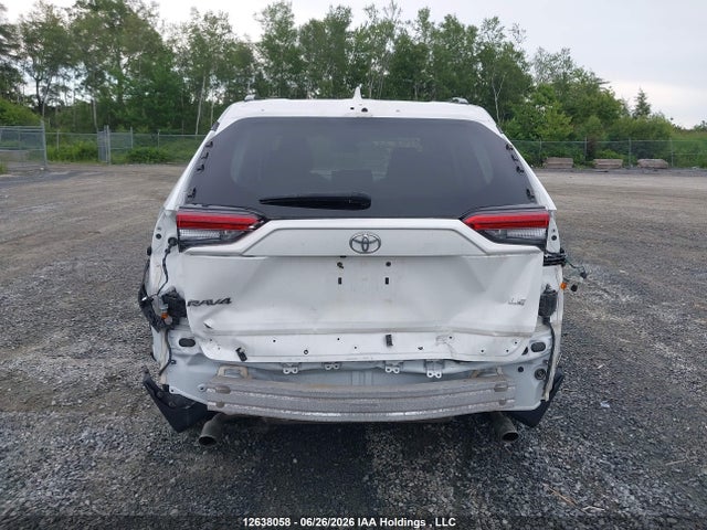Toyota RAV4 LE 2021 2T3Z1RFV0MC134702 Image 17