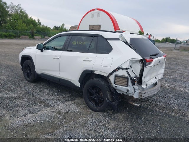 Toyota RAV4 LE 2021 2T3Z1RFV0MC134702 Image 3