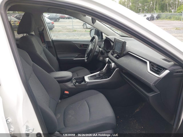 Toyota RAV4 LE 2021 2T3Z1RFV0MC134702 Image 5
