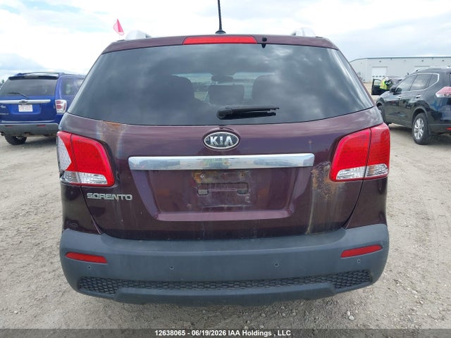 Продажа на аукционе авто 2011 Kia Sorento Lx, vin: 5XYKTCA10BG067137, номер лота: 12638065