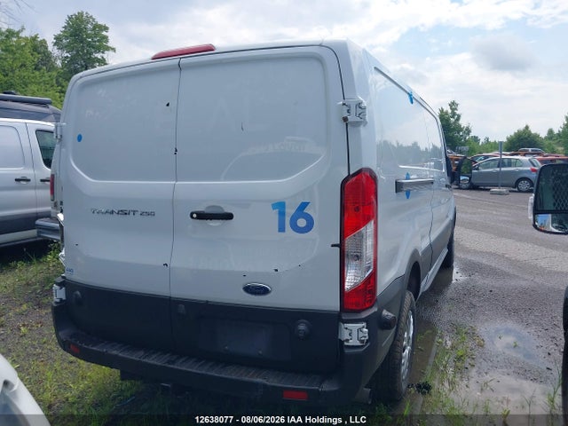 12638077 :رقم المزاد ، 1FTBR1Y81LKA99242 vin ، 2020 Ford Transit-250 Cargo مزاد بيع