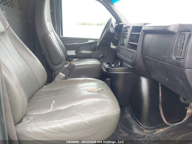 12638080 :رقم المزاد ، 1GCWGFCA0B1141497 vin ، 2011 Chevrolet Express 2500 Standard مزاد بيع