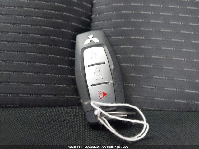 JA4J4TA88NZ603211 Mitsubishi Outlander Es