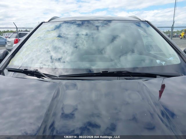 JA4J4TA88NZ603211 Mitsubishi Outlander Es