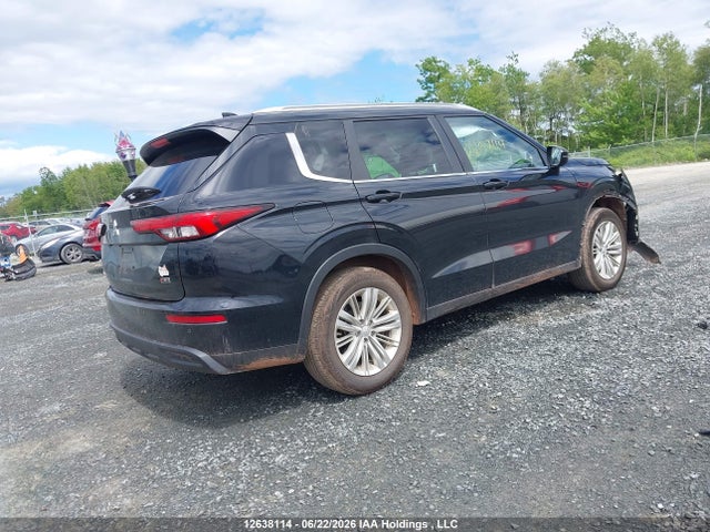 JA4J4TA88NZ603211 Mitsubishi Outlander Es