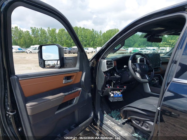 Продаж на аукціоні авто 2023 Toyota Tundra Platinum, vin: 5TFMA5DB5PX098404, номер лоту: 12638121