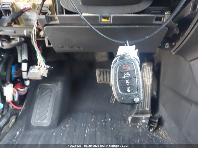 Продаж на аукціоні авто 2018 Hyundai Santa Fe, vin: 5XYZUDLB1JG539383, номер лоту: 12638128