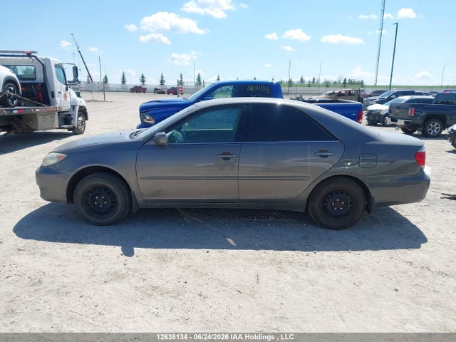 2005 Toyota Camry Le/xle/se მანქანა იყიდება აუქციონზე, vin: 4T1BE32K35U576090, აუქციონის ნომერი: 12638134