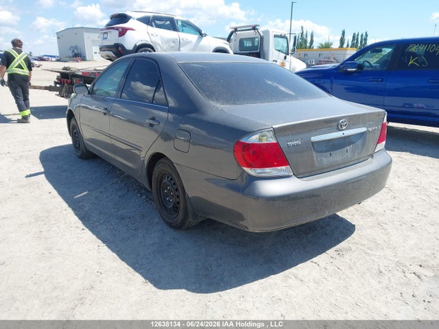 2005 Toyota Camry Le/xle/se მანქანა იყიდება აუქციონზე, vin: 4T1BE32K35U576090, აუქციონის ნომერი: 12638134