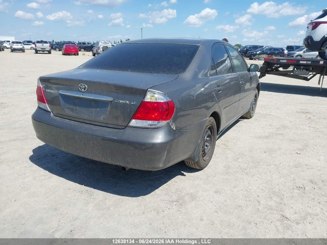 2005 Toyota Camry Le/xle/se მანქანა იყიდება აუქციონზე, vin: 4T1BE32K35U576090, აუქციონის ნომერი: 12638134