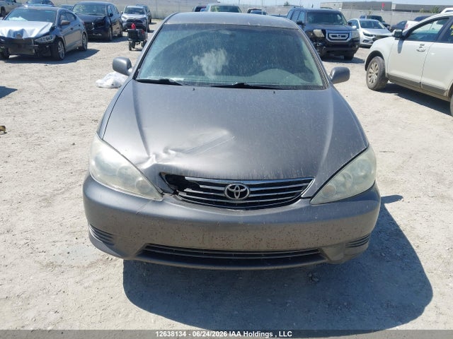 2005 Toyota Camry Le/xle/se მანქანა იყიდება აუქციონზე, vin: 4T1BE32K35U576090, აუქციონის ნომერი: 12638134
