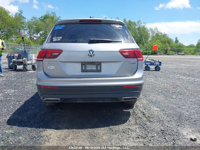 3VV2B7AX7KM142516 Volkswagen Tiguan Se/sel/sel R-line Jet-black/sel R-line