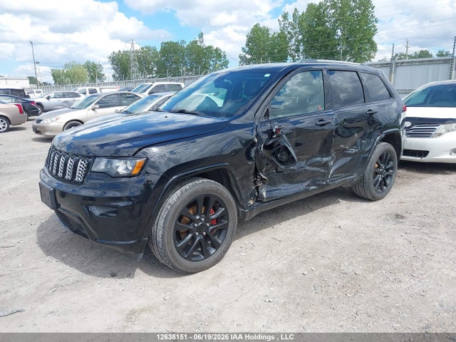 Jeep Grand Cherokee Laredo 2018 1C4RJFAG7JC324436 Image 2