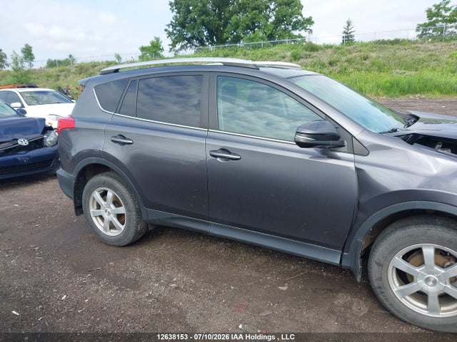 2T3BFREV3EW156939 Toyota RAV4 LE