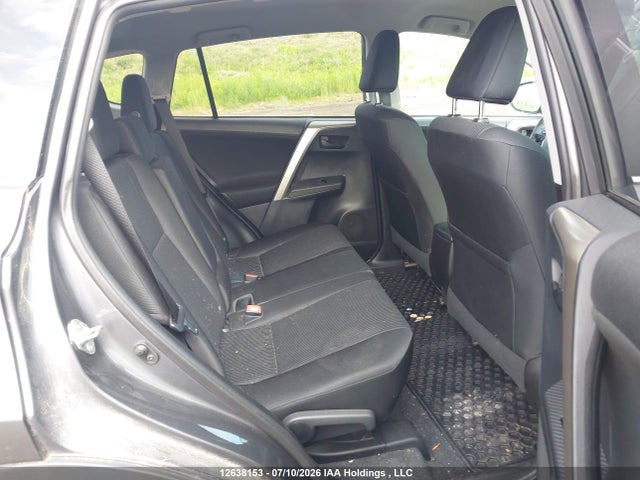 2T3BFREV3EW156939 Toyota RAV4 LE